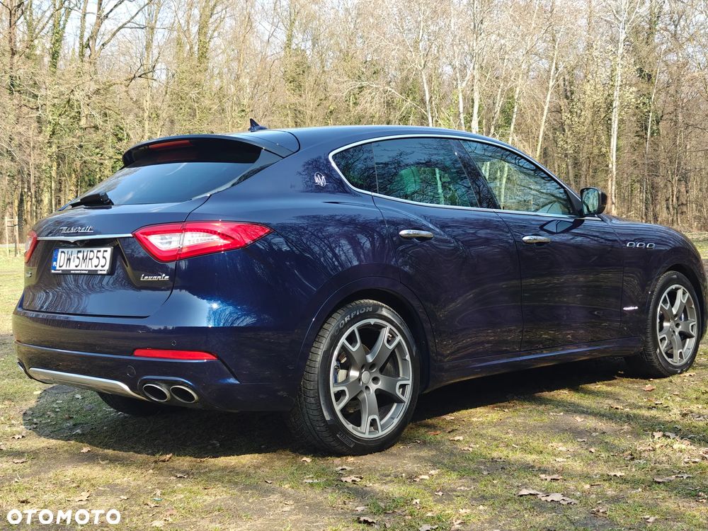 Maserati Levante - 4