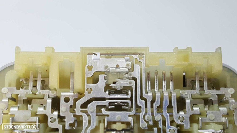 LUZ INTERIOR PEUGEOT PARTNER KOMBI PREMIUM - 3