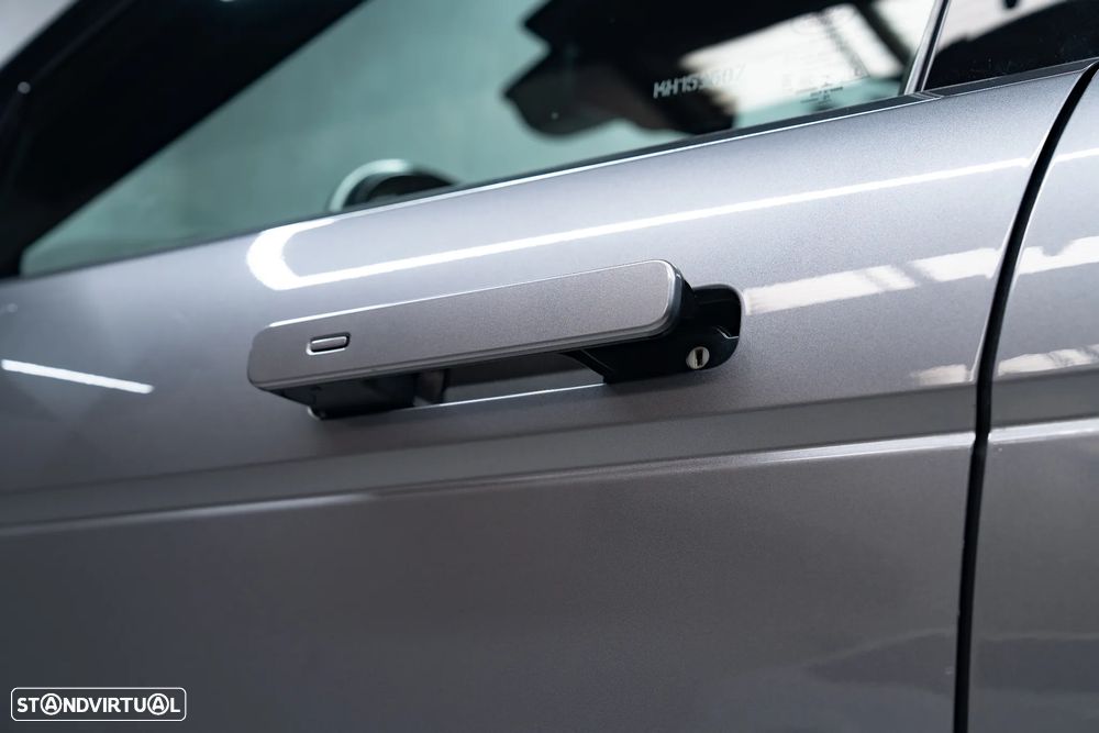 Land Rover Range Rover Evoque 1.5 P300e AWD R-Dynamic Auto - 17