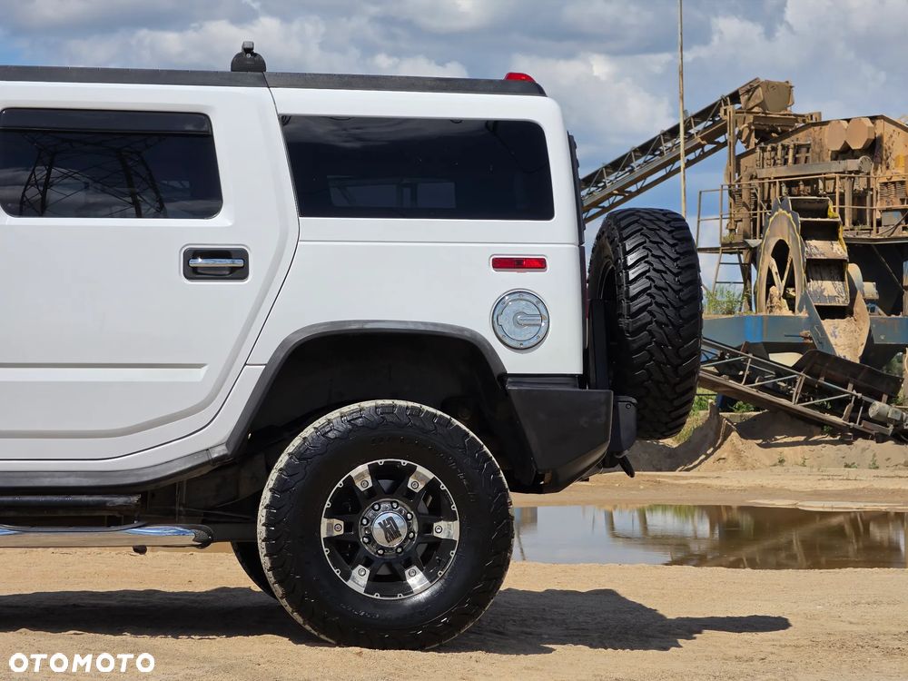 Hummer H2 6.0 V8 - 12
