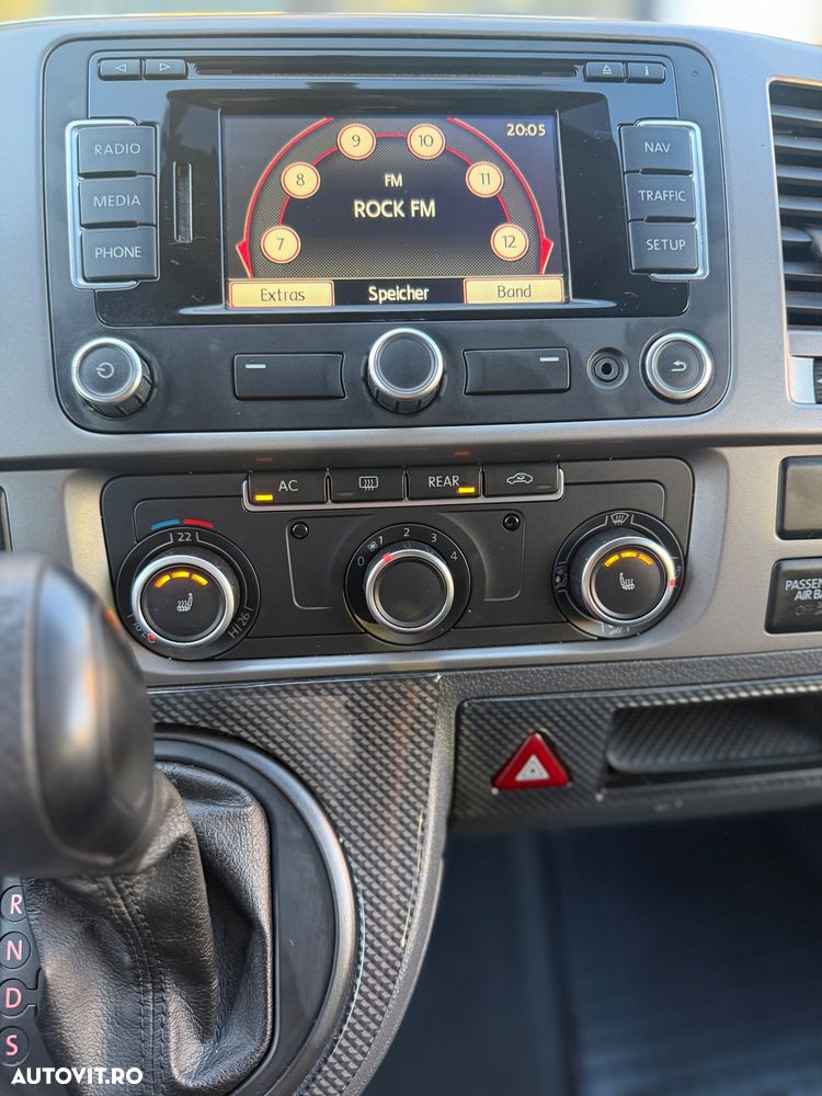 Volkswagen Multivan - 9