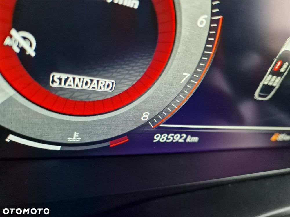 Nissan Qashqai 1.3 DIG-T MHEV Premiere Edition - 35
