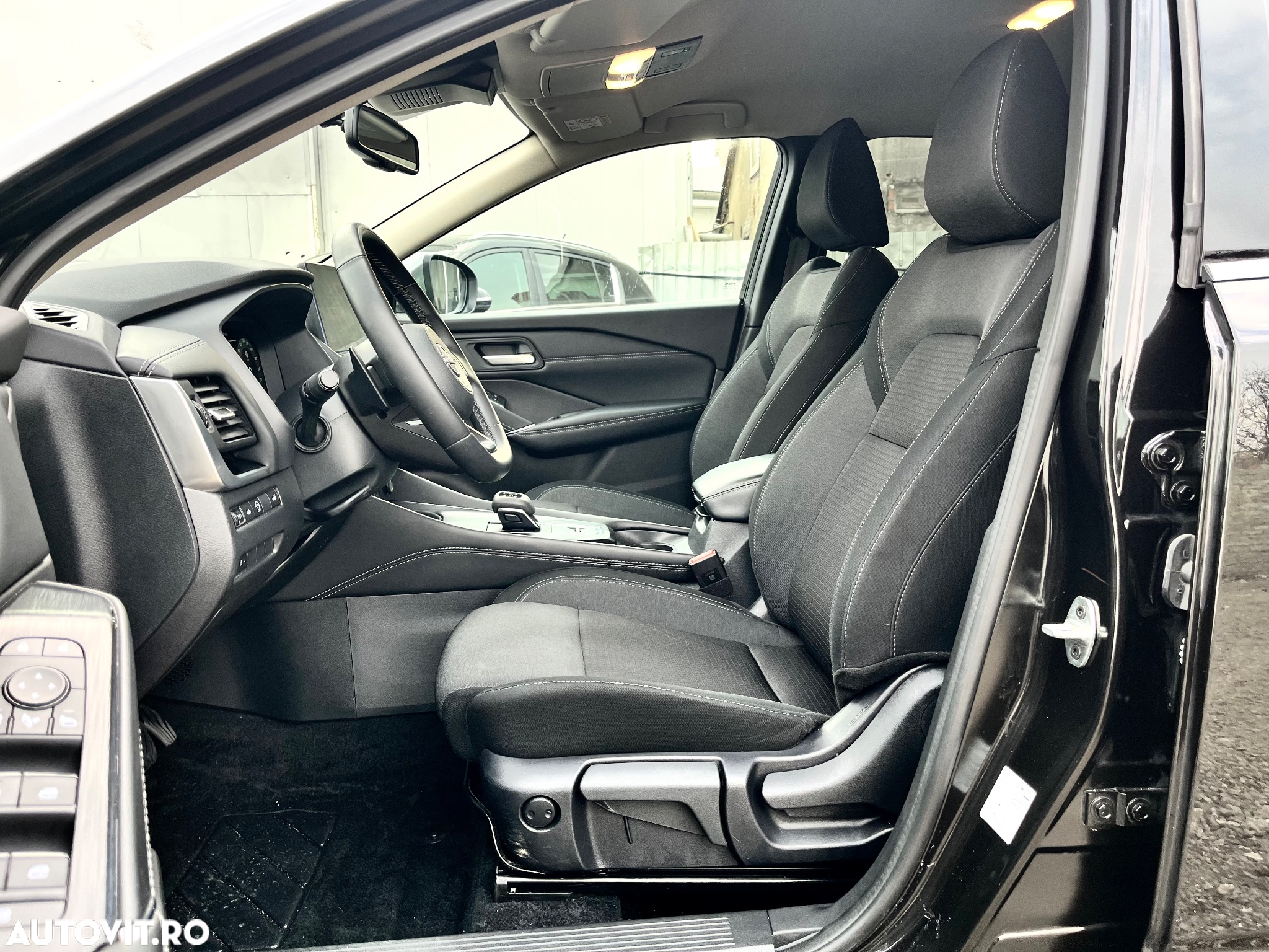 Nissan Qashqai 1.3 l Mild-Hybrid X-Tronic N-Connecta - 24