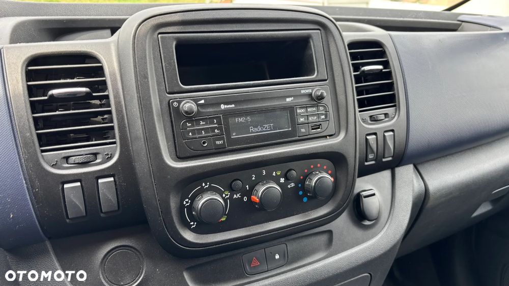 Opel VIVARO - 16