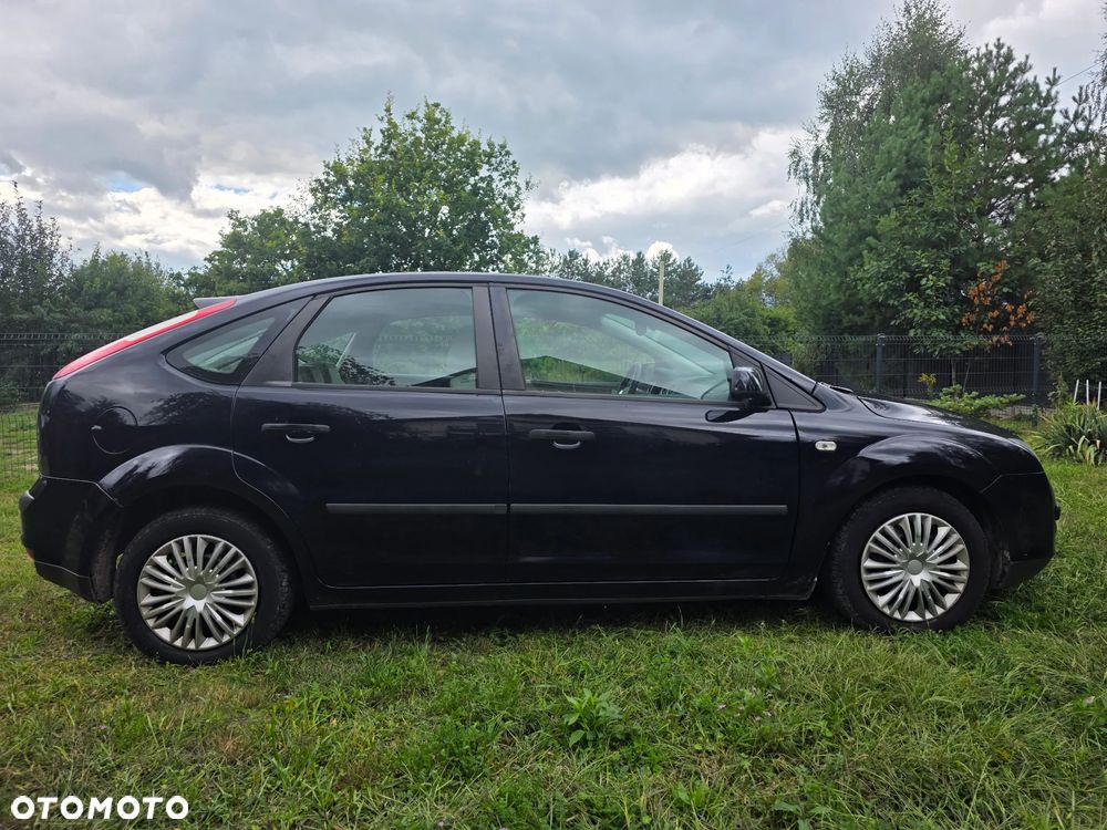Ford Focus 1.6 16V Trend - 5