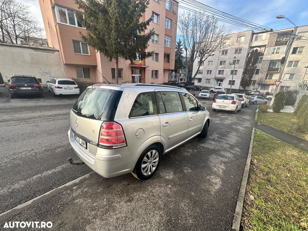Opel Zafira 1.9 CDTI - 4