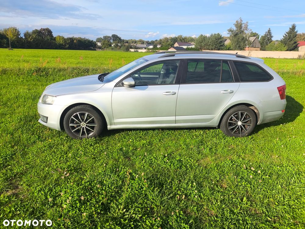 Skoda Octavia 1.6 TDI Ambition DSG - 1