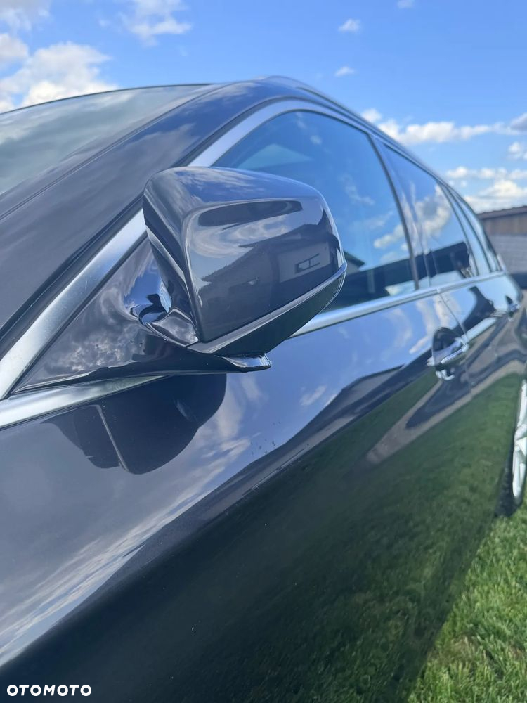 BMW Seria 5 525d xDrive Touring - 4