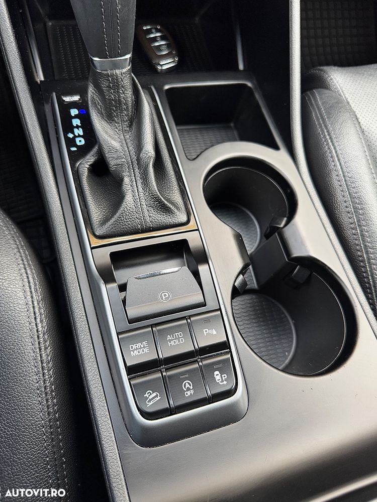 Hyundai Tucson blue 1.7 CRDi 2WD DCT Premium - 28