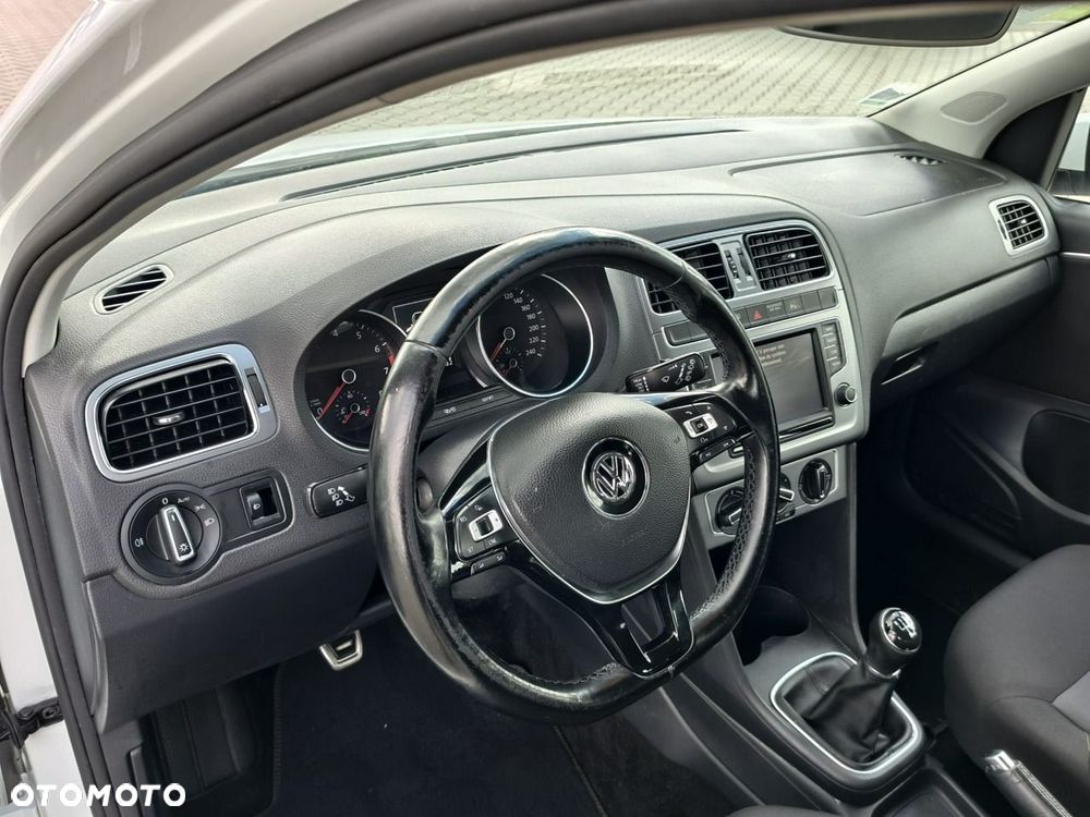 Volkswagen Polo - 10