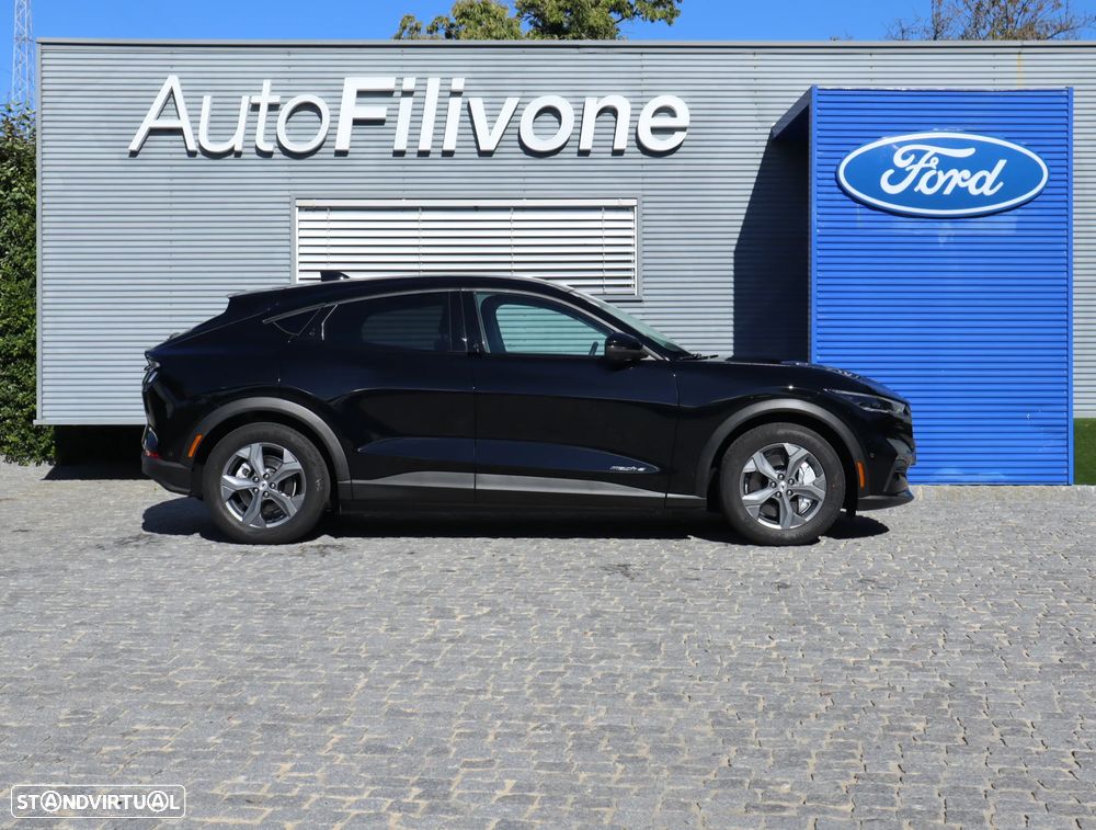 Ford Mustang Mach-E Standard - 3