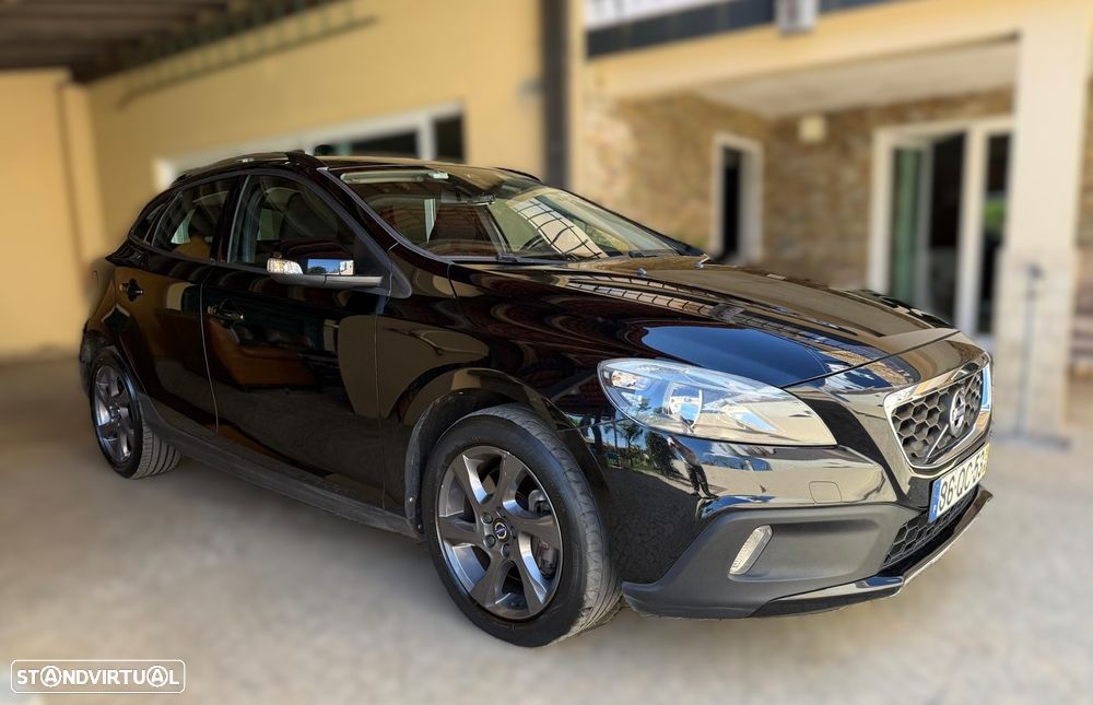 Volvo V40 Cross Country - 3