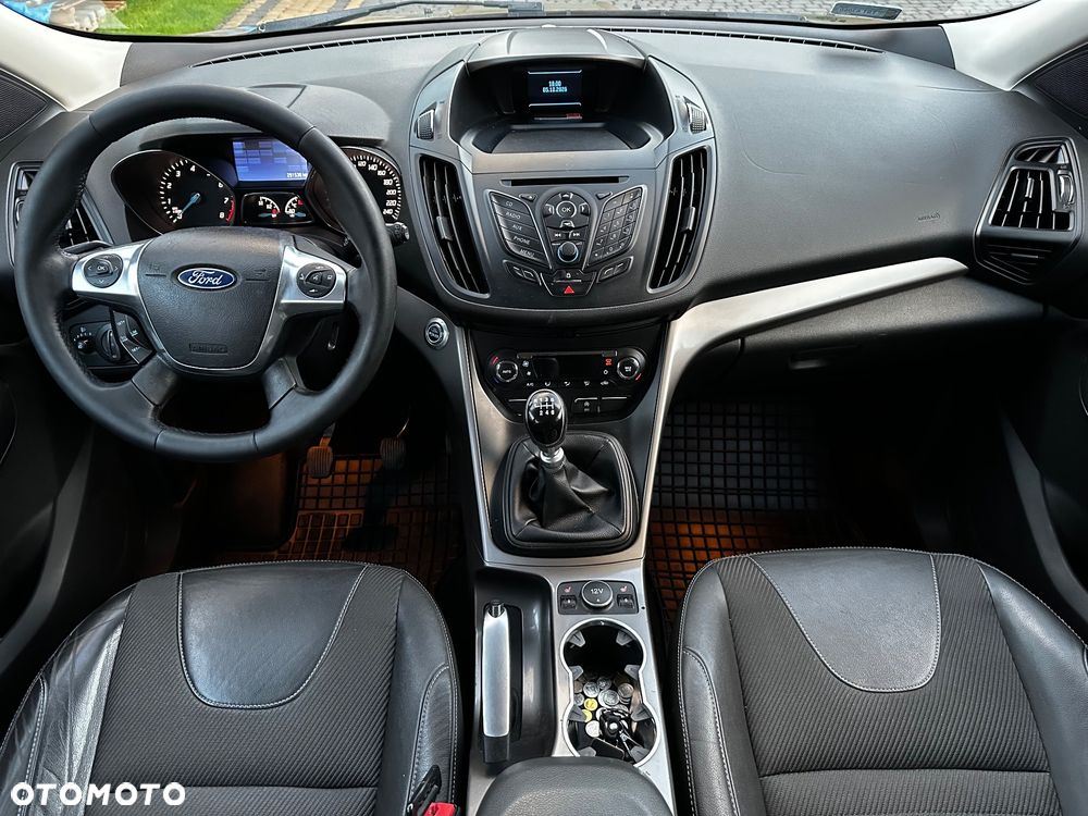Ford Kuga - 31