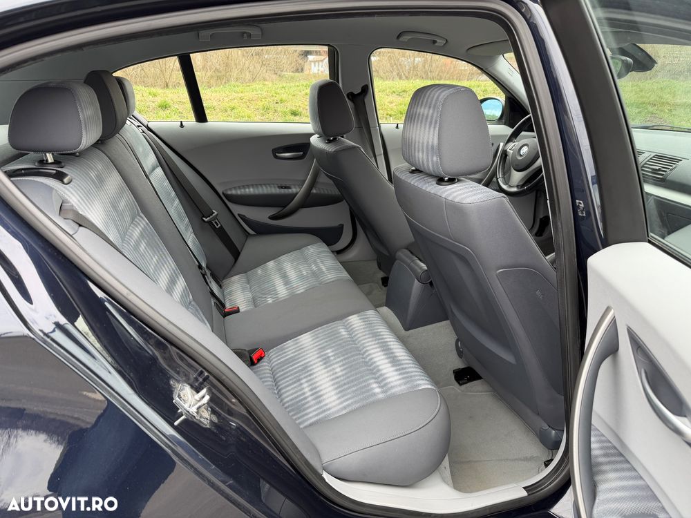 BMW Seria 1 120d DPF - 11