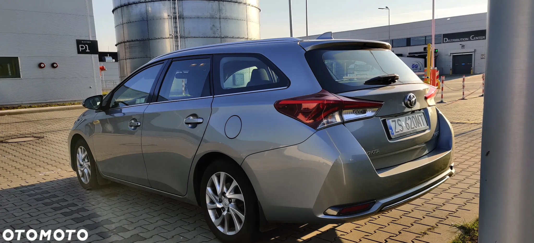 Toyota Auris 1.6 Comfort - 4