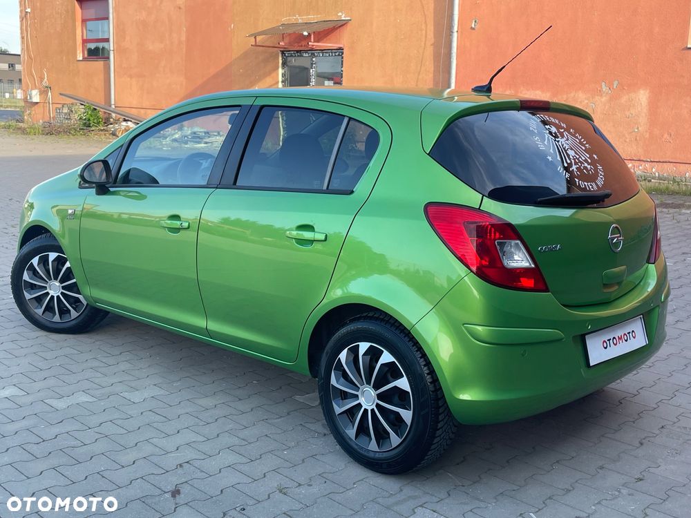 Opel Corsa 1.4 16V Navi - 2