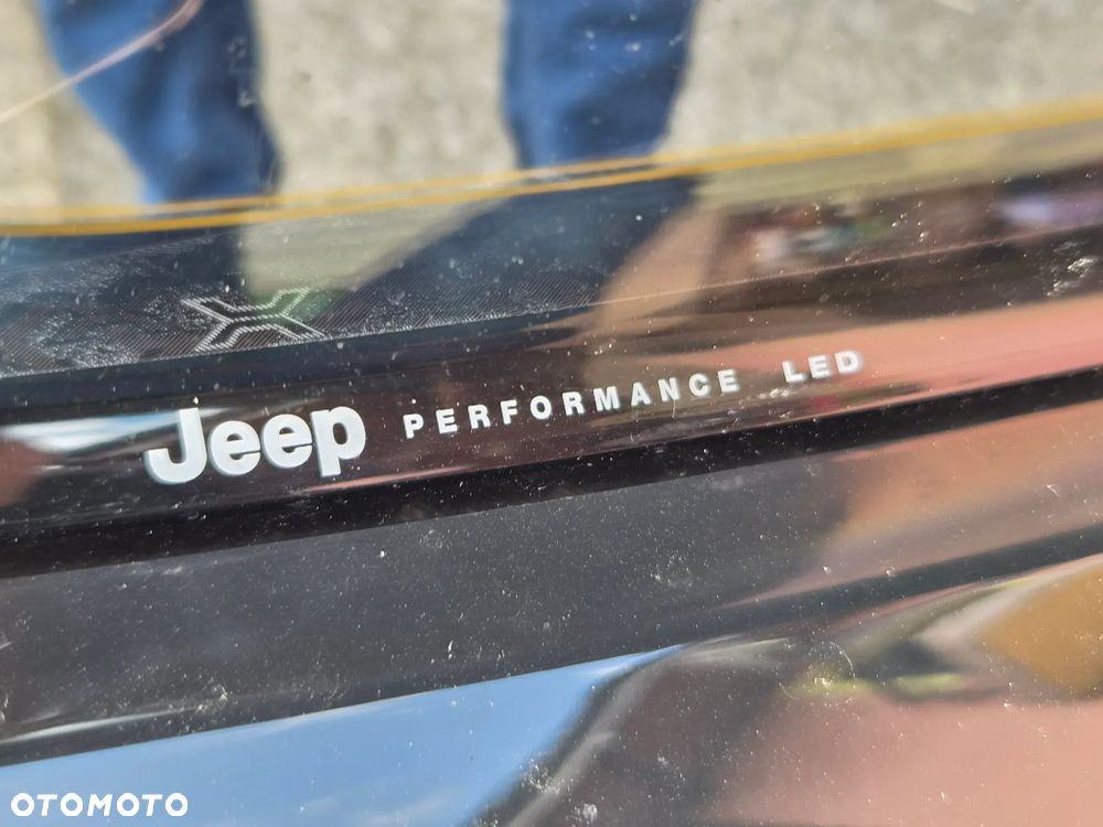 Jeep Avenger 54kWh Summit - 32