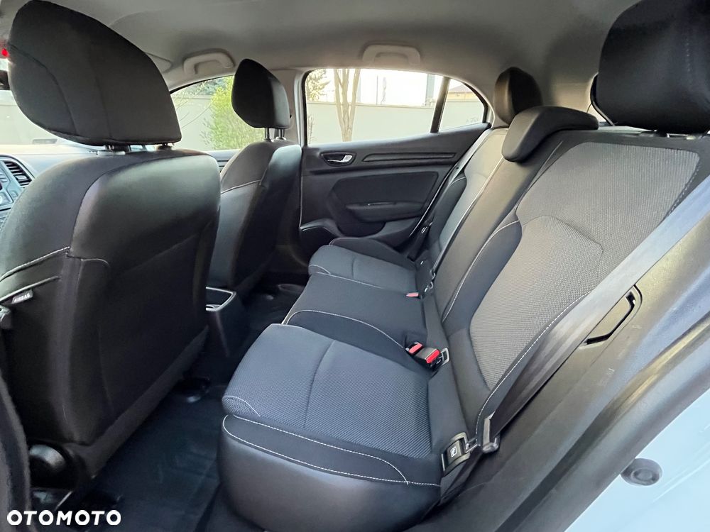 Renault Megane 1.6 SCe Life - 33