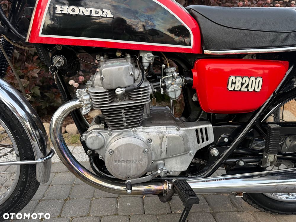 Honda CB - 16