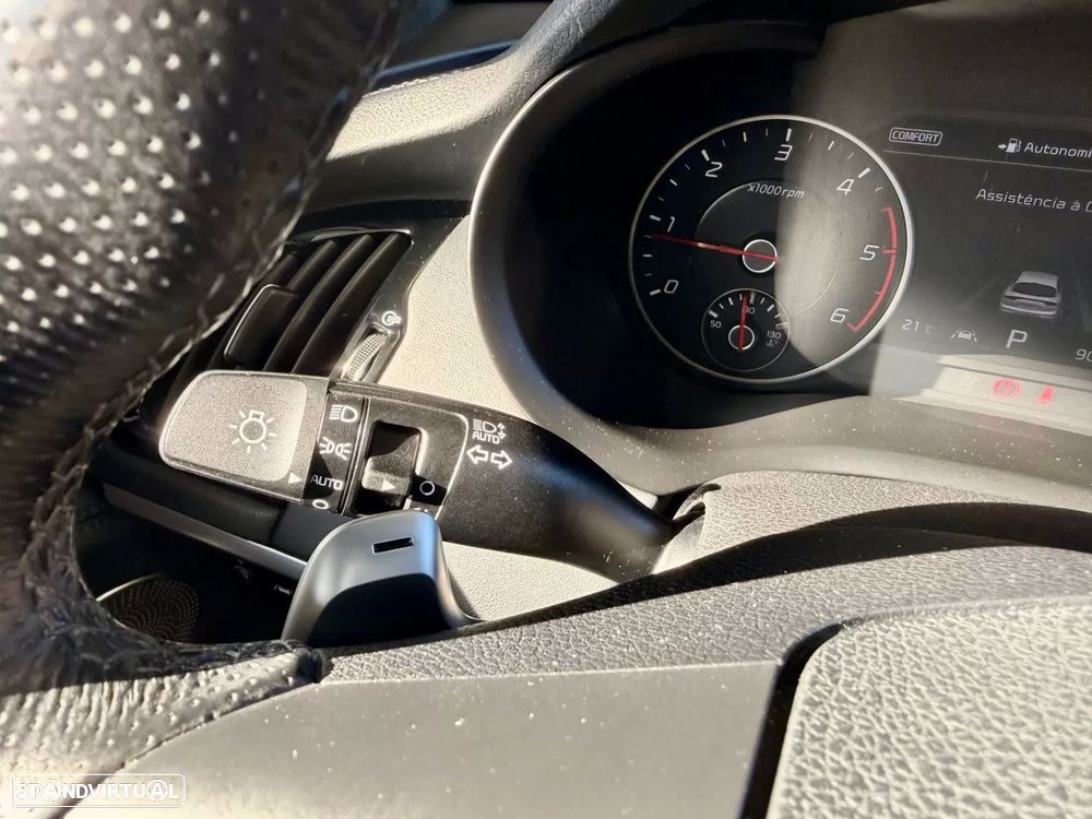 Kia Stinger 2.2 CRDi GT Line - 32