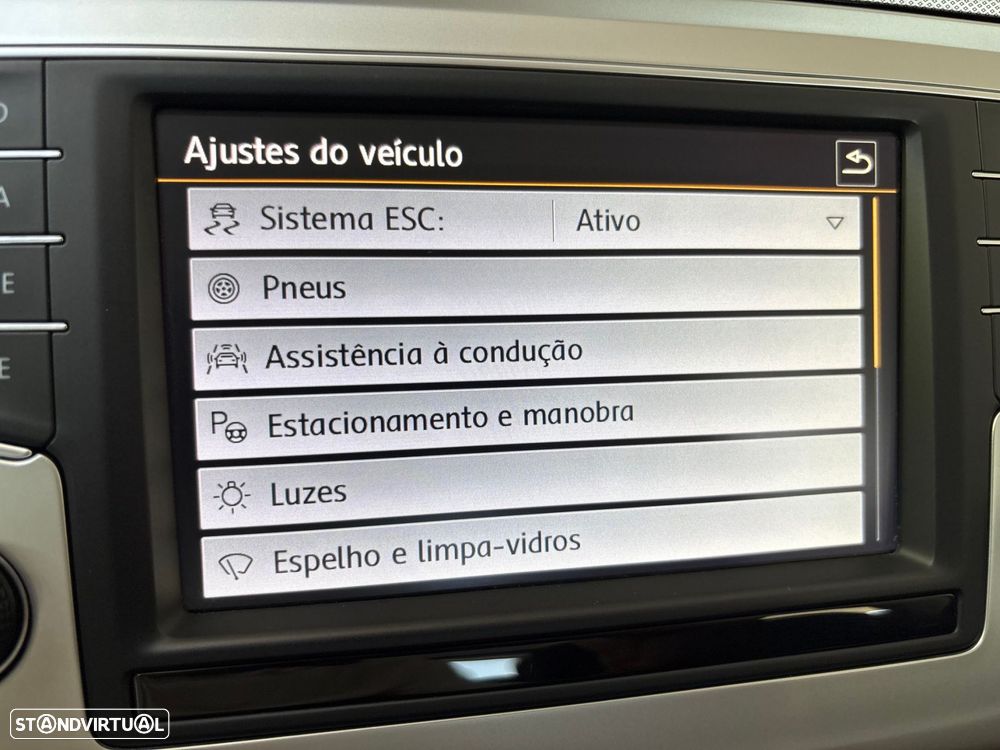 VW Passat Variant 2.0 TDI Confortline - 25