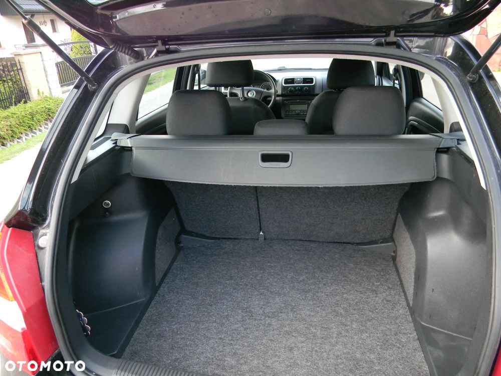 Skoda Fabia 1.2 HTP COOL EDITION - 2