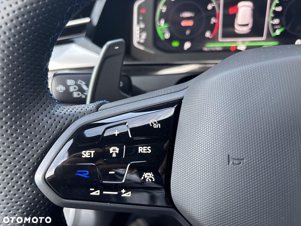 Volkswagen Arteon 2.0 TSI 4Motion R DSG - 20