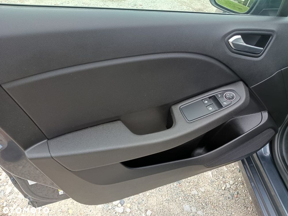 Renault Clio - 14
