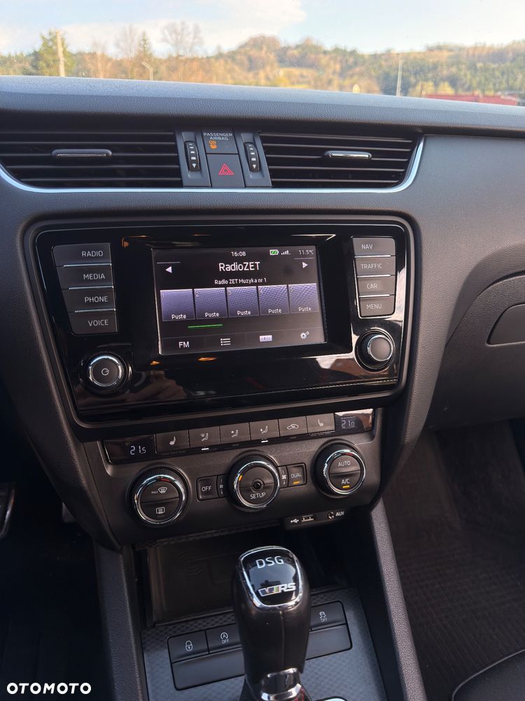 Skoda Octavia 2.0 TDI DSG RS - 19