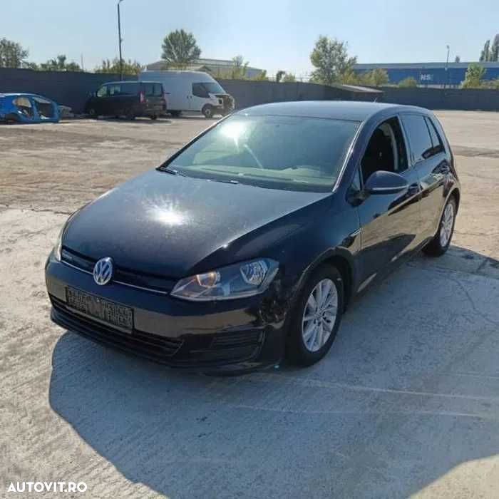 Dezmembrez Volkswagen Golf 7 2014 hatchback 1.6 TDI - 1