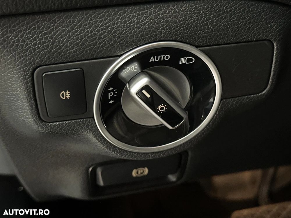 Mercedes-Benz GLA 200 d Aut. - 15