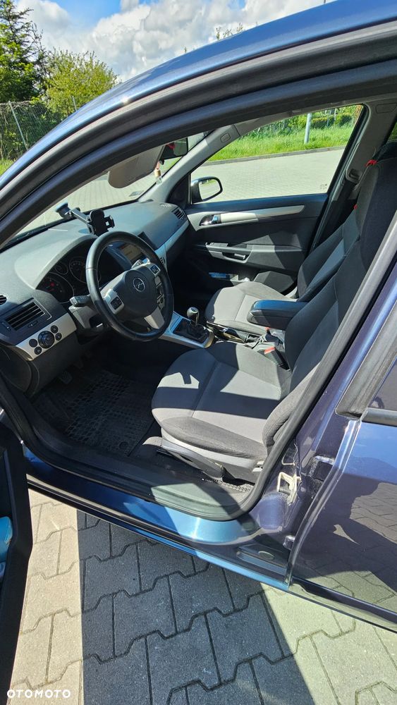 Opel Astra 1.7 CDTI DPF - 9