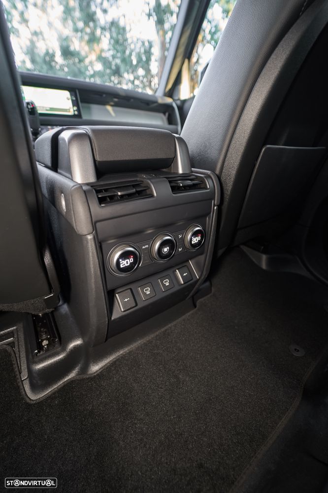 Land Rover Defender 110 P400e SE - 48