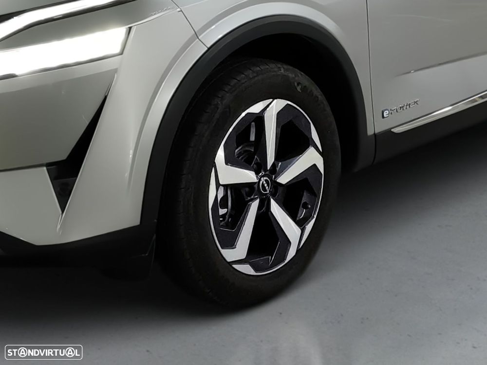 Nissan Qashqai 1.3 DIG-T N-Connecta LED - 4
