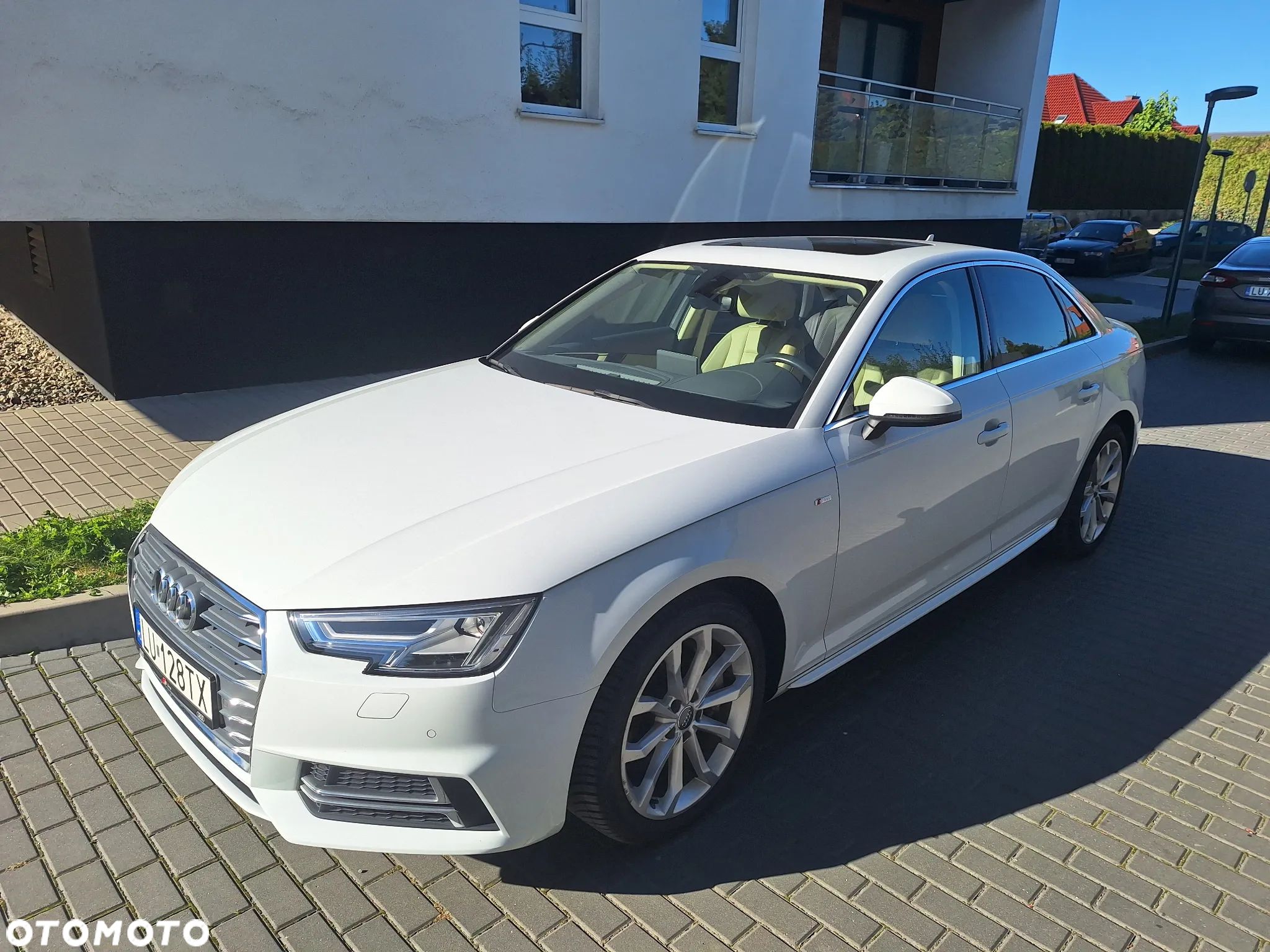 Audi A4 - 1