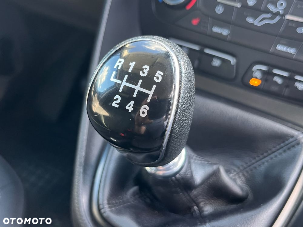 Ford Transit Connect 1.5 TDCI 120KM, Bogata Opcja Wyposażenia, Czujniki Martwego Pola, Aktywny Tempomat, Sam Parkuję, Grzany Fotel, Salon Polska, Pierwszy Właściciel, BEZWYPADKOWY, FV 23%, Zadbany Egzemplarz !!! - 36