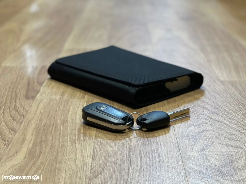 Opel Crossland X 1.2 120 Anos - 14