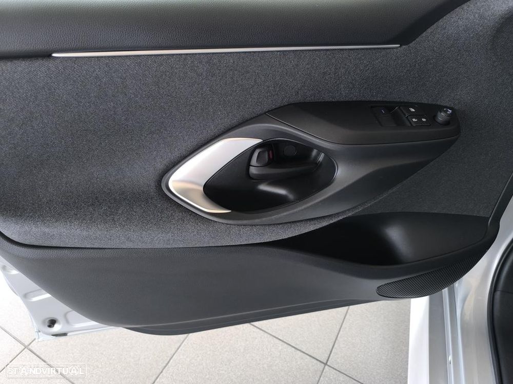 Toyota Yaris 1.5 HDF Comfort Plus - 10