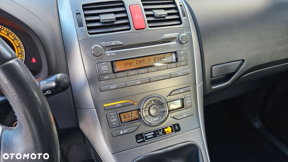 Toyota Auris - 24