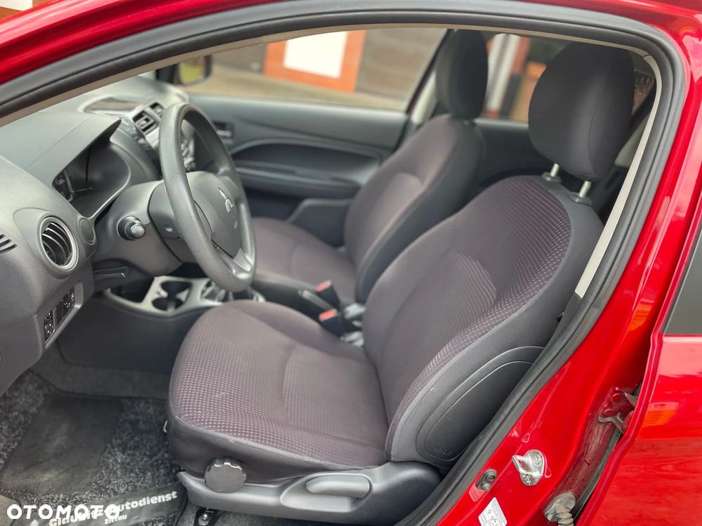 Mitsubishi Space Star - 6