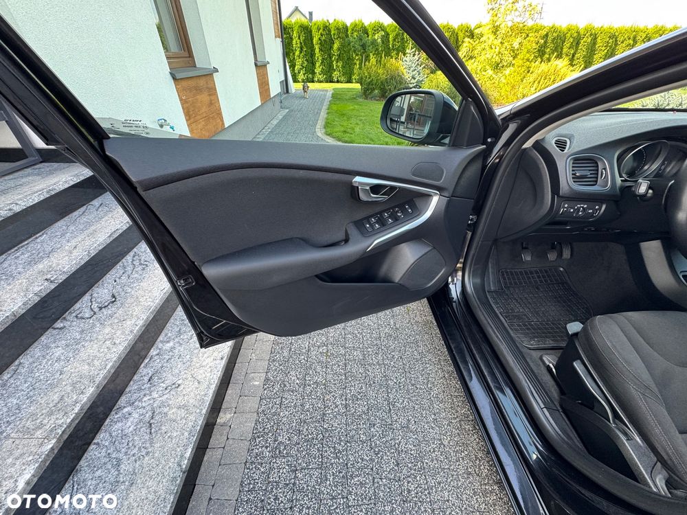 Volvo V40 D2 Drive-E Dynamic Edition - 19