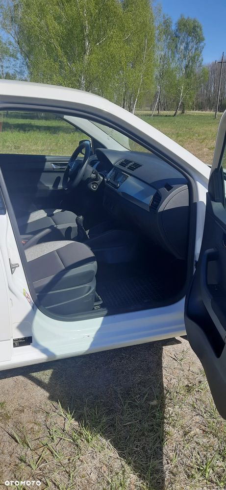 Skoda Fabia 1.0 TSI Active - 10