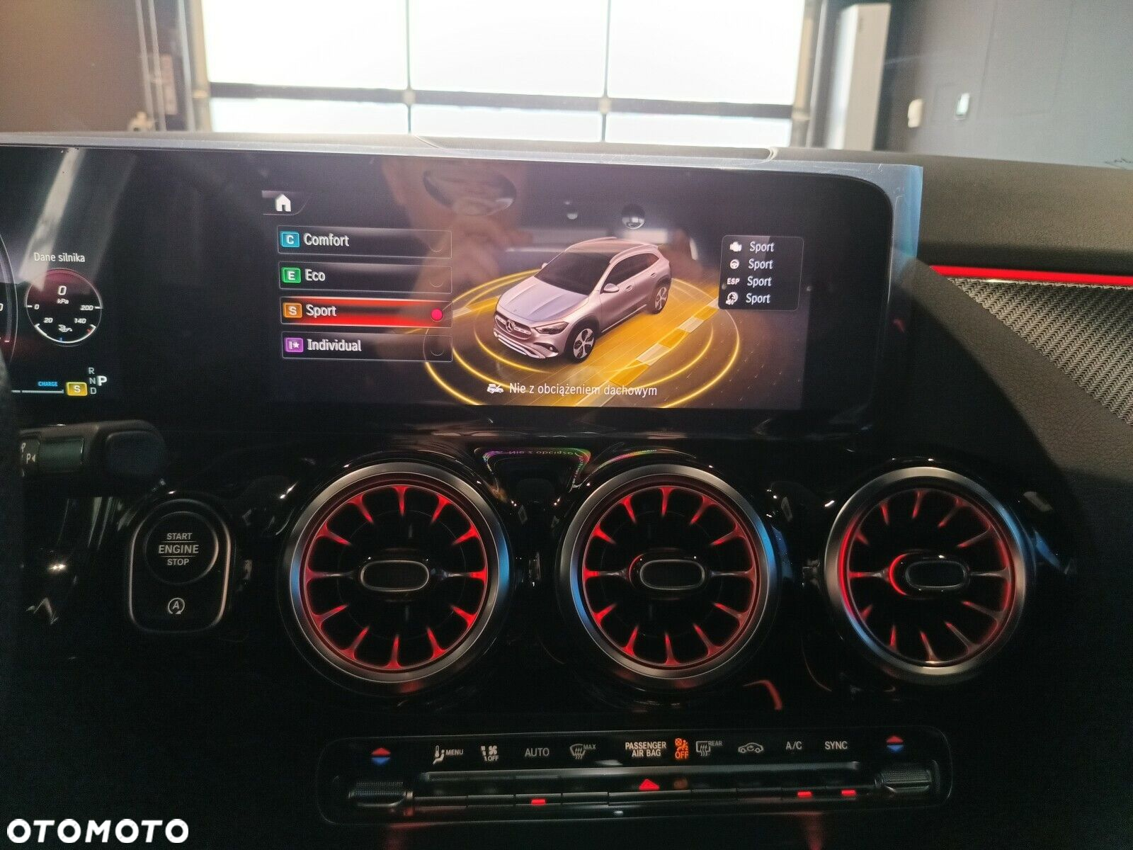 Mercedes-Benz GLA - 18