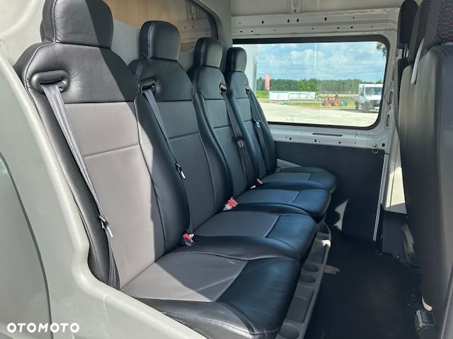 Peugeot Boxer 7 osób - 7