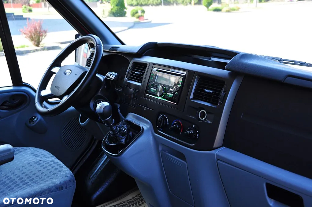 Ford TRANSIT TOURNEO - 29