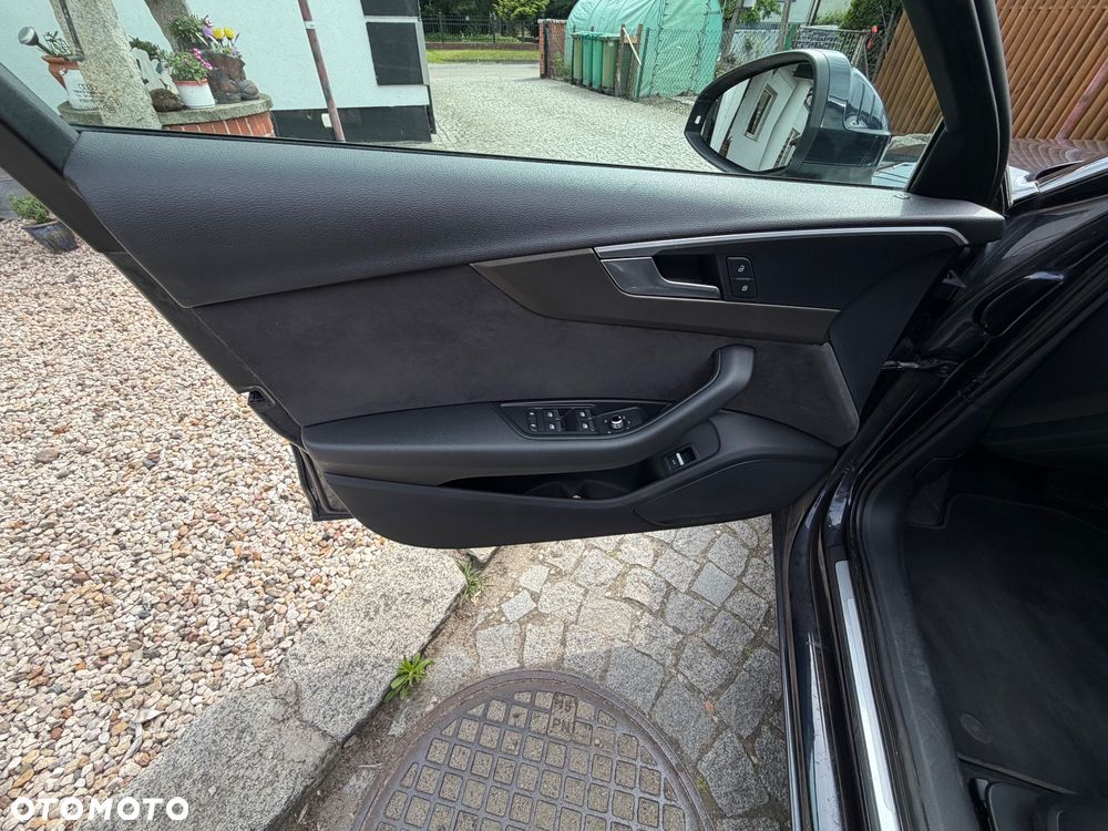 Audi A4 Limousine 2.0 TDI Quattro Sport S tronic - 17
