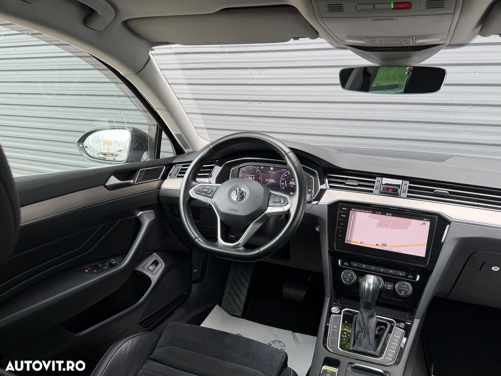Volkswagen Passat 2.0 TDI DSG Highline - 9