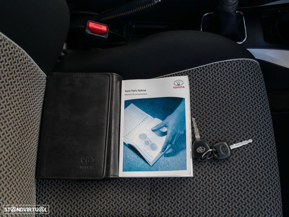 Toyota Yaris 1.33 VVT-i Sport - 33