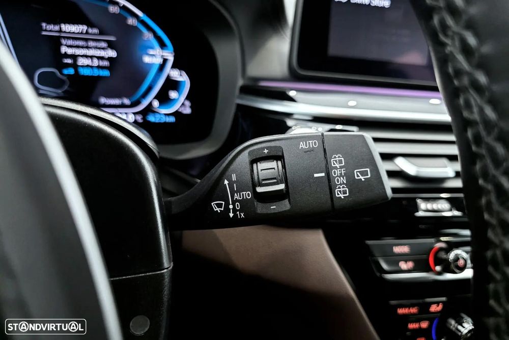 BMW 530 e Pack Desportivo M - 30