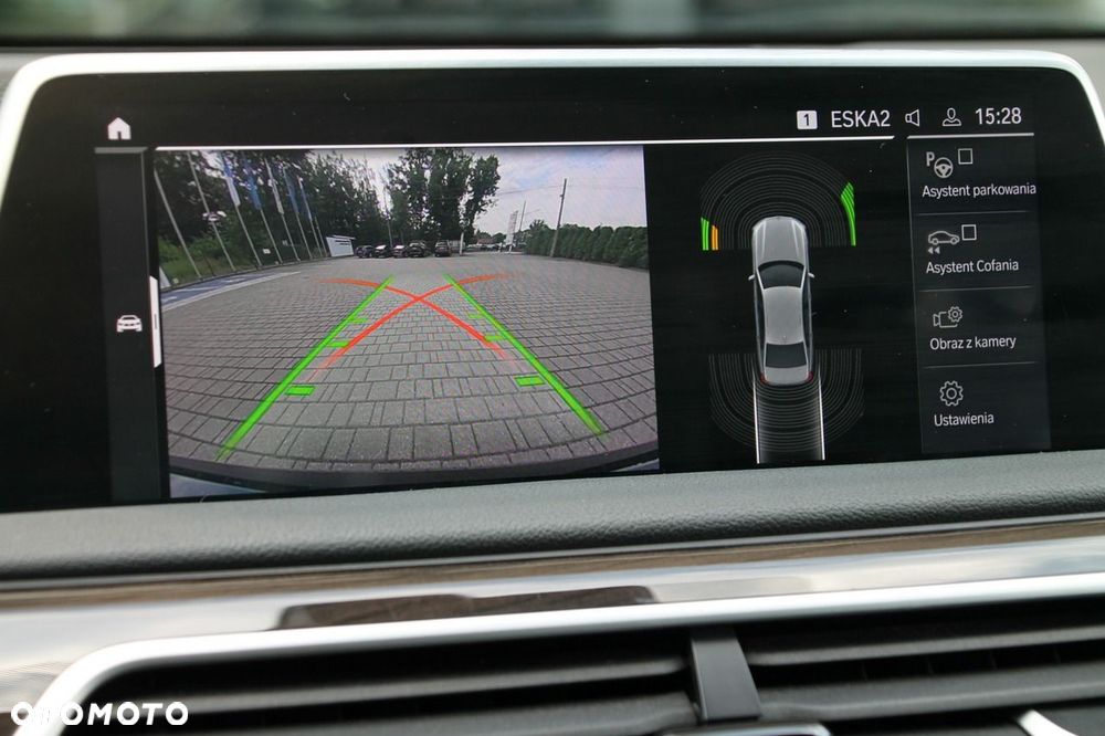 BMW Seria 7 730d xDrive sport - 24